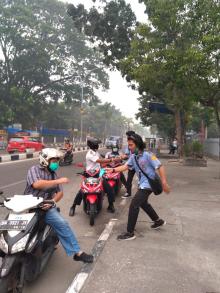 1000 Masker Dibagikan Komsat Sapma IPK UNRI